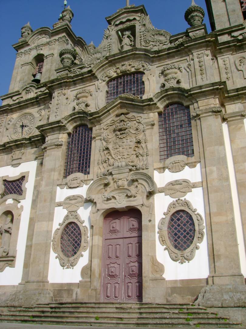 Mosteiro de Santa Marinha da Costa