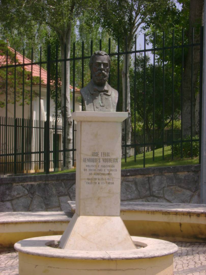 Busto de José Felix Henriques Nogueira