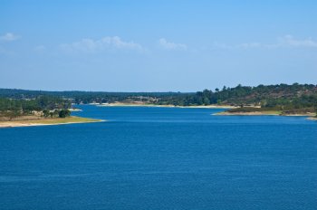NAU Lago Montargil & Villas