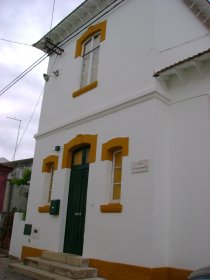 Escola Primária de Rio de Moinhos