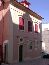 Edifício de Gaveto na Rua Luís de Camões
