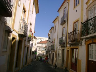 Conjunto de Casas na Rua José Estevão