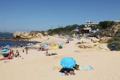 Praia Manuel Lourenço