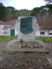 Monumento a Olindina da Cruz Pereira