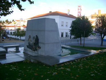 Monumento à Tapeceira