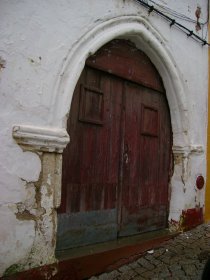 Portal Gótico e Manuelino da Rua do Pocinho