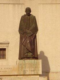 Estátua de Dom João Evangelista de Lima Vidal