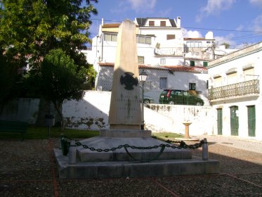 Monumento aos Heróicos Combatentes por Portugal