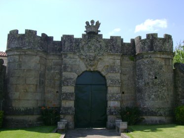 Portal de Pedra da Quinta dos Pedregais