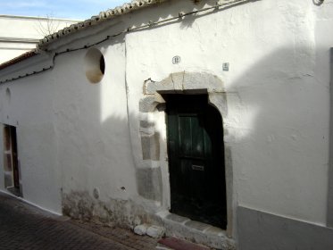 Portal Gótico da Rua do Esquível