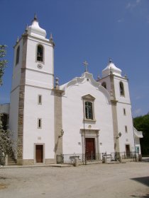 Santuário do Bom Jesus do Carvalhal / Igreja Paroquial de São Pedro de Finisterra