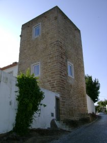 Torre do Carvalhal / Torre dos Lafetás / Torre dos Lajeitas