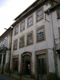 Edifício na Rua Abílio Bessa
