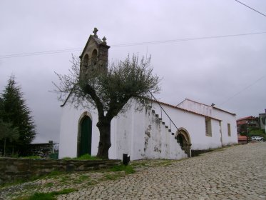Igreja da Aldeia de Veigas / Igreja de São Vicente