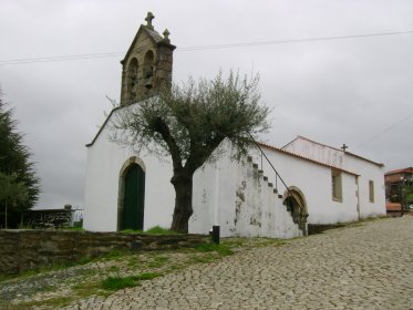 Igreja da Aldeia de Veigas / Igreja de São Vicente