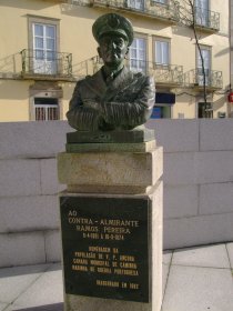 Busto do Contra-Almirante Ramos Pereira