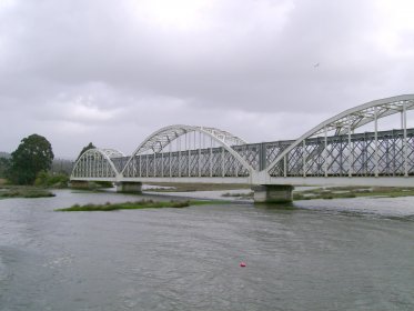 Ponte Metálica do Caminho de Ferro sobre o Rio Coura