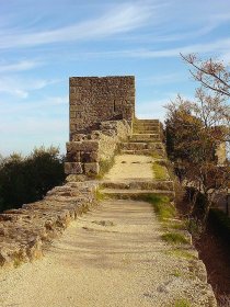 Muralhas da Alcáçova e Torre do sistema defensivo