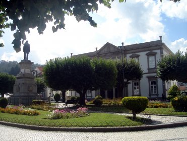 Jardim do Largo do Conde de Castelo de Paiva