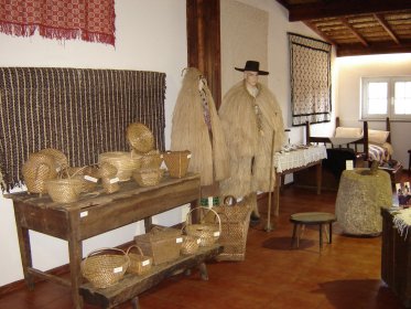 Museu da Associação Etnográfica e Social do Montemuro