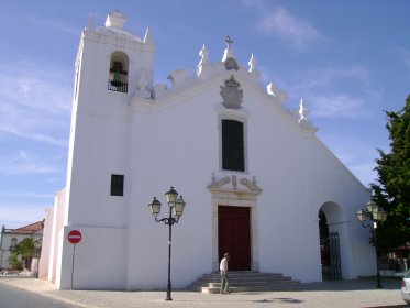 Igreja das Chagas do Salvador / Igreja de Nossa Senhora dos Remédios