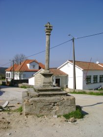 Cruzeiro de São Julião de Montenegro