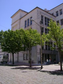 Faculdade de Ciências e Tecnologia - Instituto de Matemática, Física e Química