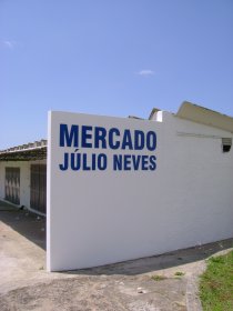 Mercado Júlio Neves