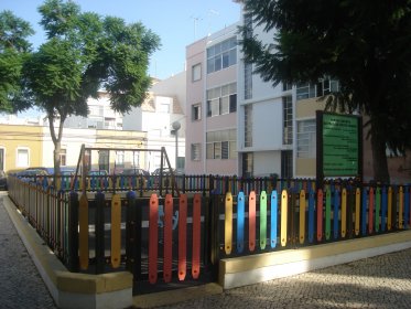 Parque infantil da Praceta Pintor Lyster Franco