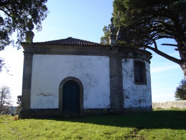 Capela do Encontro, Calvário ou via-sacra de Caramos