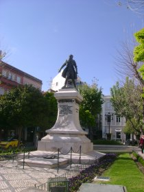 Estátua de Manuel Fernandes Thomaz