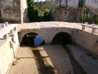 Ponte com Troço de Calçada Romana