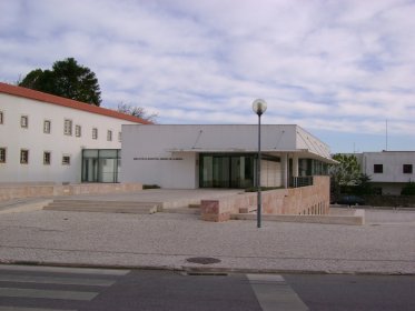 Biblioteca Municipal Simões de Almeida