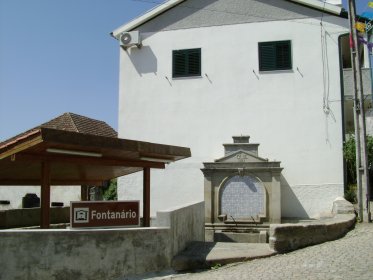 Fontanário de Maceira