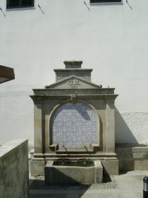 Fontanário de Maceira