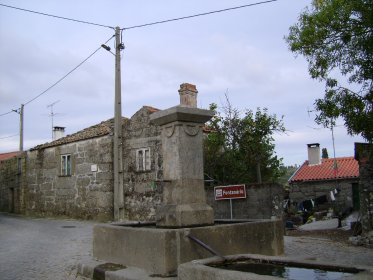 Fontanário de Casal do Monte