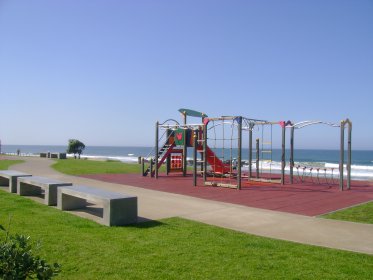 Parque Infantil da Praia das Pedras Amarelas
