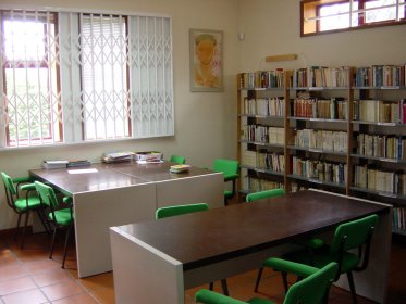 Biblioteca Pública de Perosinho