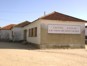 Antiga Escola de Vila Nova de Tazém / Museu Etnográfico de Vila Nova de Tazém