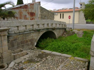 Ponte Histórica em Nespereira