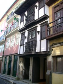 Edifício na Rua Egas Moniz