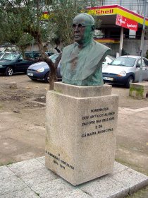 Estátua de Dom Domingos Gonçalves