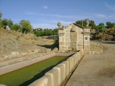 Aqueduto e Chafariz da Devesa / Fonte Joanina