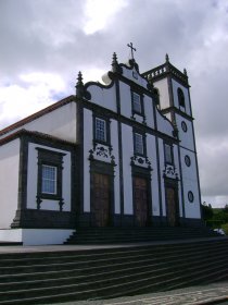 Igreja Paroquial da Lomba da Maia