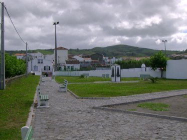 Jardim da Igreja Matriz de Fenais da Ajuda