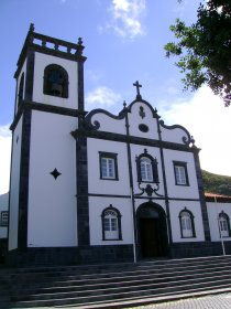 Igreja Paroquial de Mosteiros