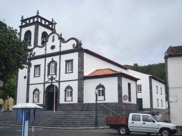 Igreja Paroquial de Mosteiros