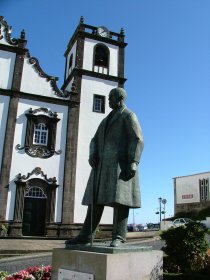 Estátua de António Alves de Oliveira