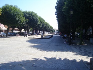 Praça da Avenida Doutor Alfredo de Sousa