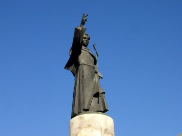 Estátua de Santo António